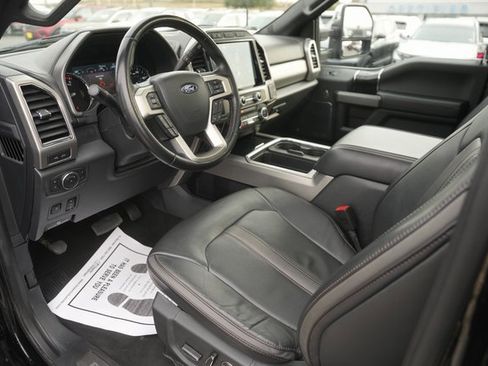 Used 2022 Ford F450 Platinum image 8