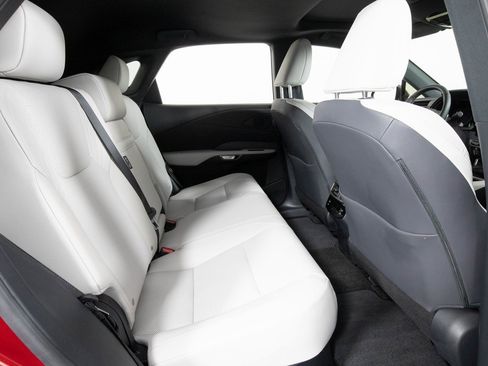 Used 2024 Lexus RX 350 Premium image 17