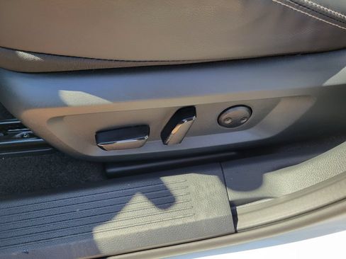 Certified 2023 Nissan Rogue SL w/ SL Premium Package AWD/4WD image 37