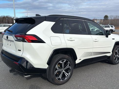 Used 2022 Toyota RAV4 XSE image 6