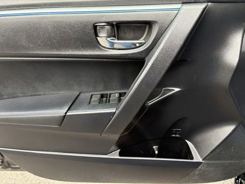 Used 2015 Toyota Corolla S FWD image 13