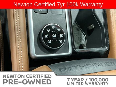 Used 2025 Nissan Pathfinder Platinum w/ Cargo Package AWD/4WD image 11