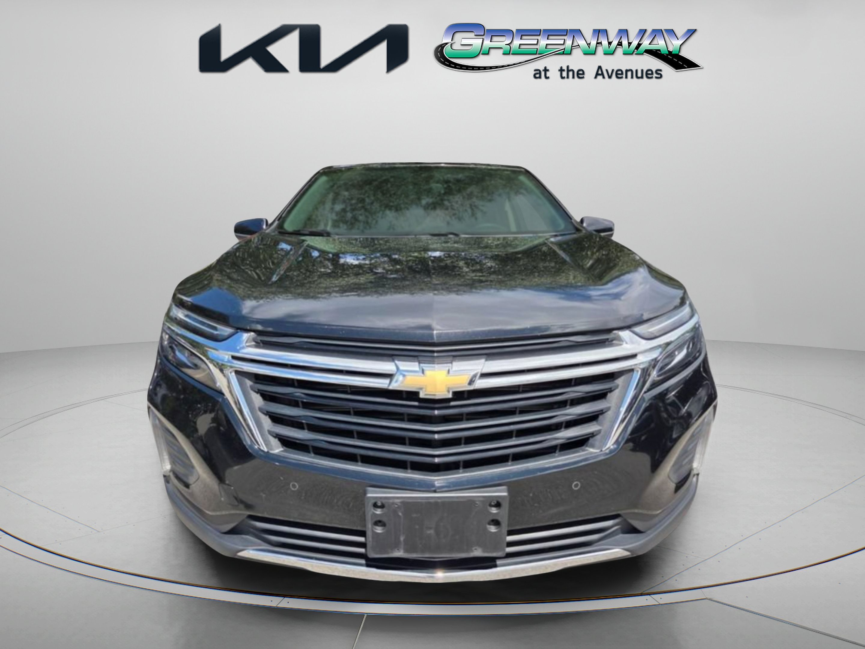 Used 2024 Chevrolet Equinox LT AWD/4WD image 2