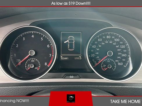 Used 2015 Volkswagen Golf S image 12