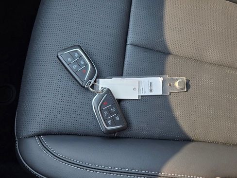 Used 2025 Cadillac Lyriq Sport RWD image 10