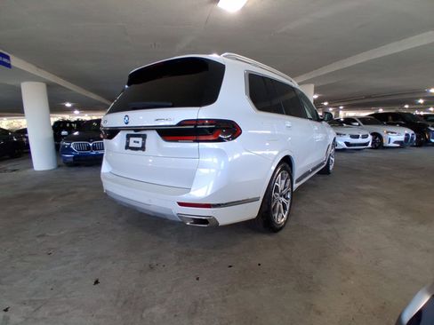Used 2025 BMW X7 xDrive40i image 7