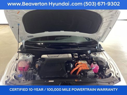 Certified 2025 Hyundai Elantra SEL image 19