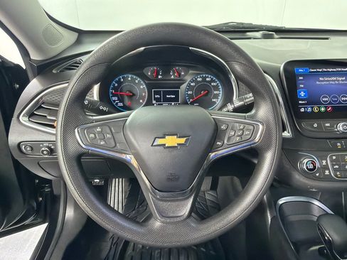 Used 2021 Chevrolet Malibu LT FWD image 14