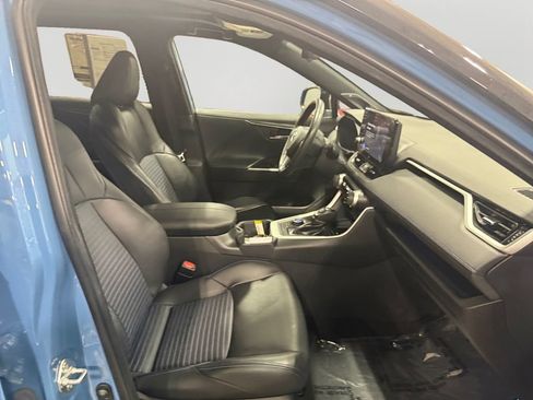 Used 2023 Toyota RAV4 XSE AWD/4WD image 11