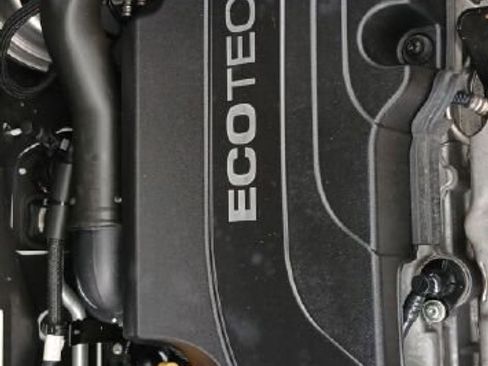 Used 2021 Chevrolet Equinox LS w/ LPO, Blackout Package image 36