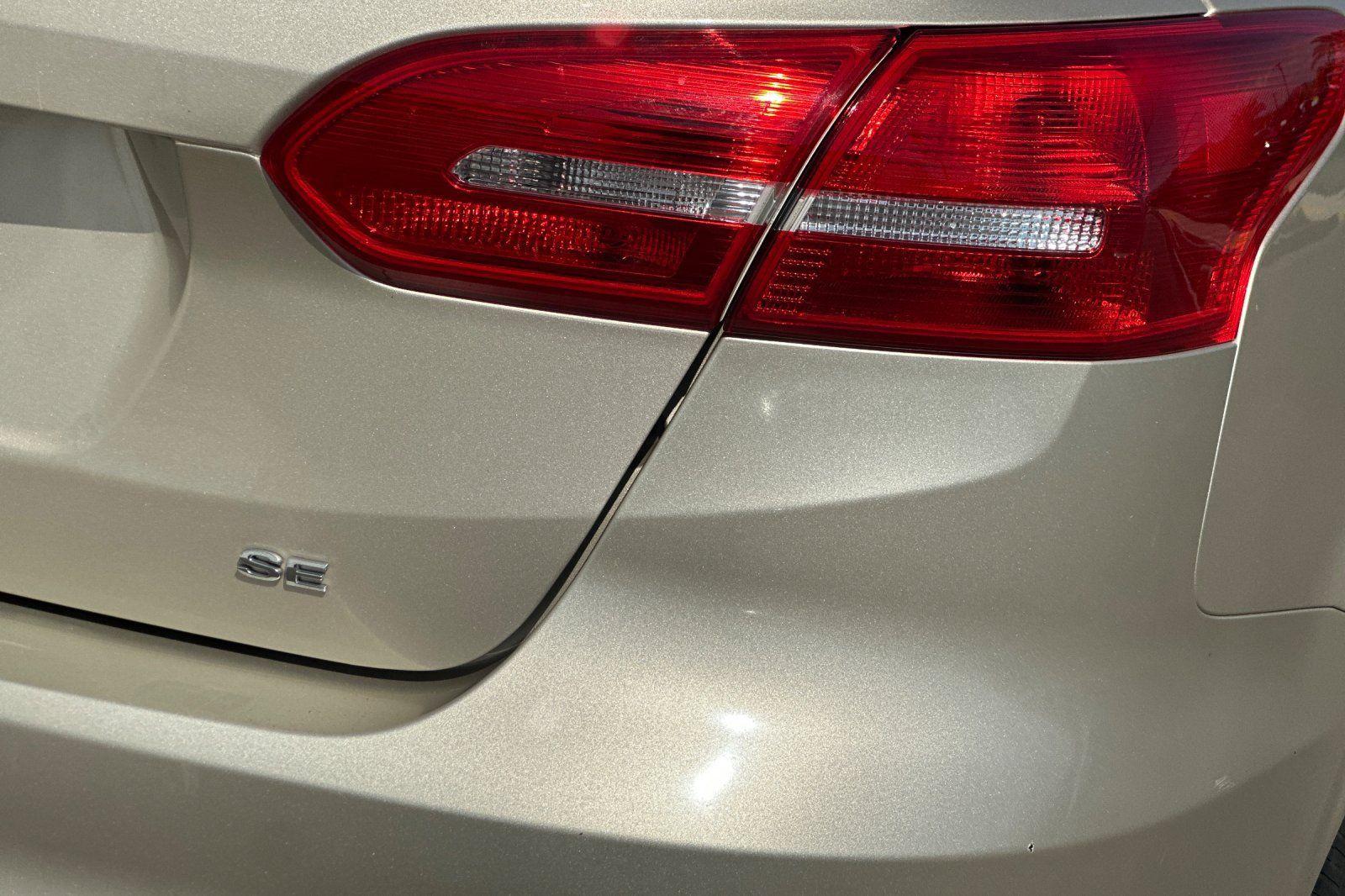 Used 2018 Ford Focus SE FWD image 34