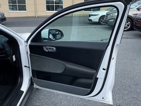 Used 2024 Hyundai Ioniq 6 SE image 13