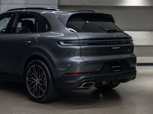 New 2026 Porsche Cayenne E-Hybrid AWD/4WD image 25