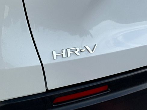 Used 2025 Honda HR-V Sport image 21