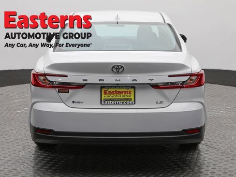 Used 2025 Toyota Camry LE FWD image 6