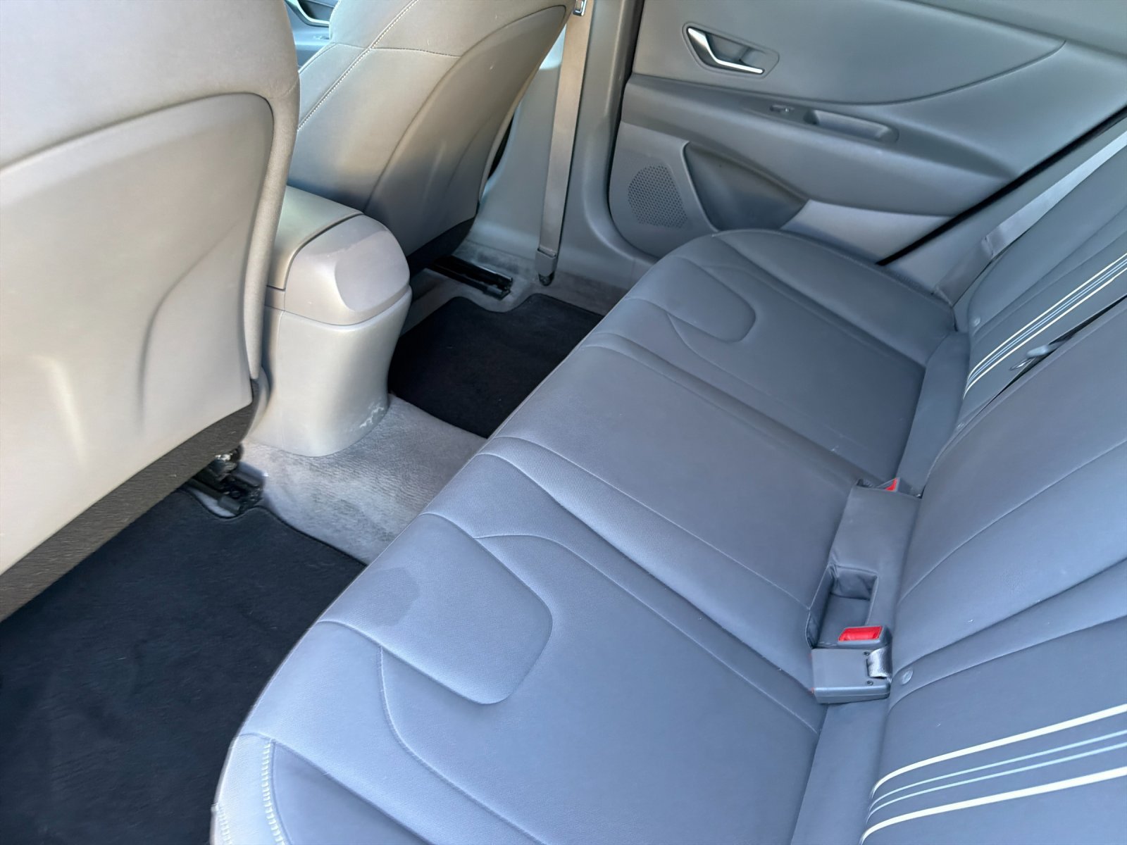 Used 2023 Hyundai Elantra Blue FWD image 11
