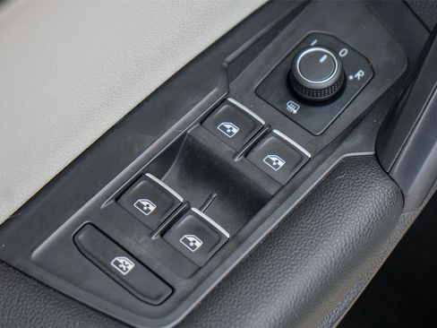 Used 2021 Volkswagen Tiguan SEL AWD/4WD image 21