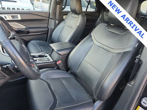 Used 2022 Ford Explorer ST w/ Equipment Group 401A image 7