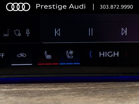 New 2025 Audi Q5 Prestige image 18