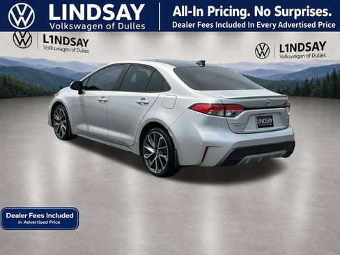 Used 2021 Toyota Corolla SE w/ SE Premium Package FWD image 5