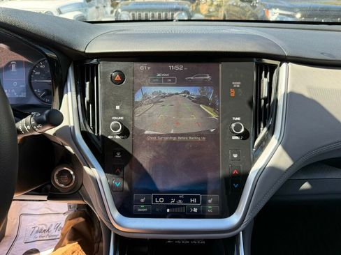 Used 2025 Subaru Outback Premium image 6