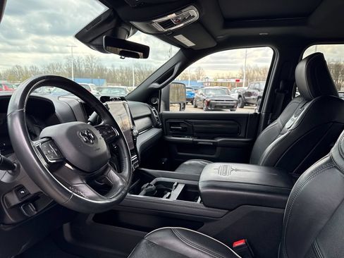 Used 2023 RAM 2500 Limited AWD/4WD image 38