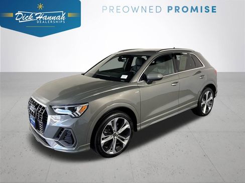 Used 2019 Audi Q3 2.0T Premium Plus w/ Premium Plus Package AWD/4WD image 1