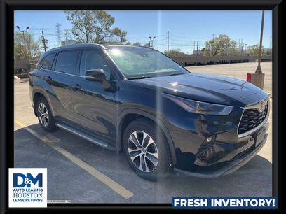 Used 2022 Toyota Highlander XLE