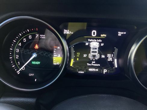 Used 2021 Jeep Wrangler Unlimited Sahara w/ Safety Group AWD/4WD image 12