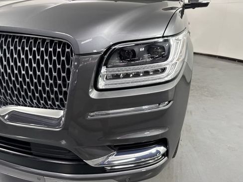 Used 2021 Lincoln Navigator Reserve AWD/4WD image 30