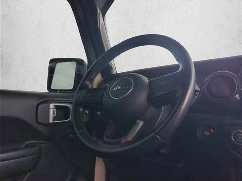 Used 2022 Jeep Gladiator Sport AWD/4WD image 30