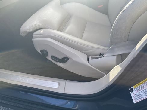 Used 2020 Volvo XC60 T5 Inscription w/ Protection Package Premier image 5