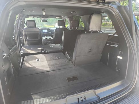 Used 2020 Ford Expedition Limited RWD image 35