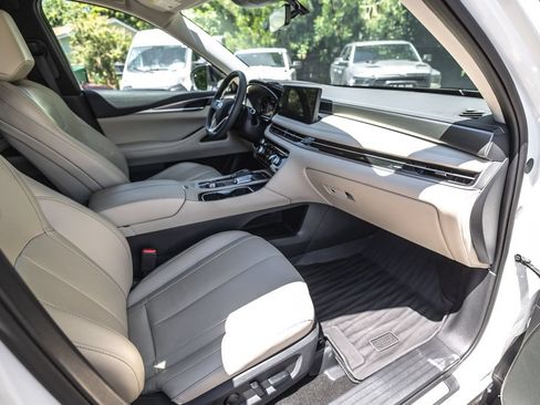 Used 2024 INFINITI QX60 Luxe AWD/4WD image 29