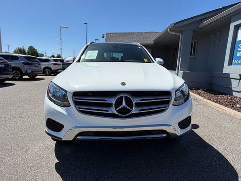 Used 2018 Mercedes-Benz GLC 300 4MATIC image 2
