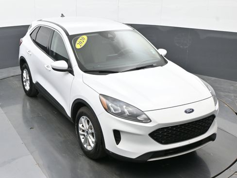 Used 2020 Ford Escape SE AWD/4WD image 34