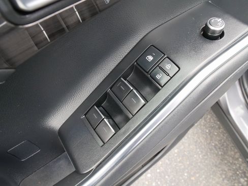 Used 2021 Toyota Highlander Platinum image 20