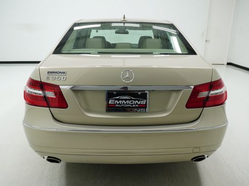 Used 2011 Mercedes-Benz E 350 Sedan image 5