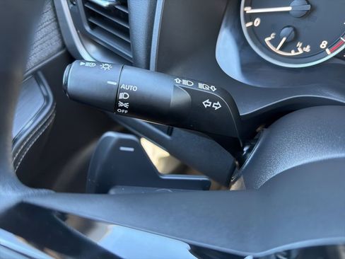 Used 2023 Nissan Rogue SV image 28