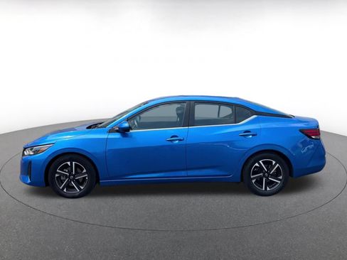 Used 2025 Nissan Sentra SV FWD image 9