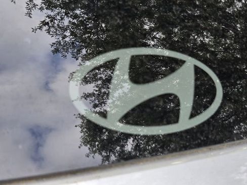 Used 2025 Hyundai Tucson Limited image 9