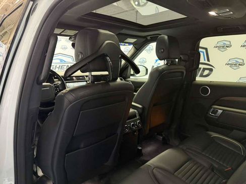 Used 2020 Land Rover Discovery HSE AWD/4WD image 13