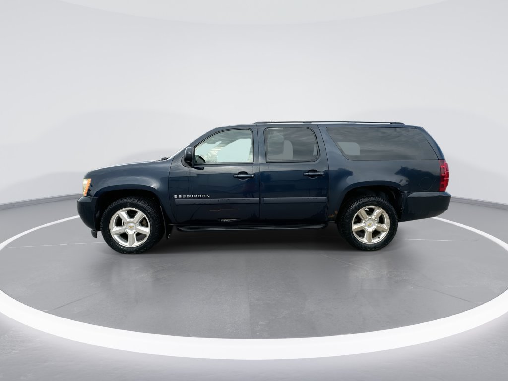 Used 2007 Chevrolet Suburban LTZ w/ LTZ Preferred Equipment Group AWD/4WD image 5