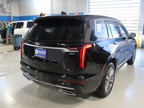 Used 2020 Cadillac XT6 Premium Luxury image 47