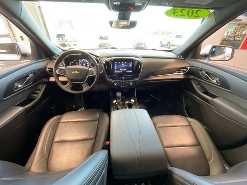Used 2023 Chevrolet Traverse High Country AWD/4WD image 8
