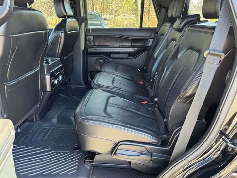 Used 2018 Ford Expedition Limited image 18