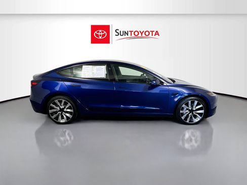 Used 2025 Tesla Model 3 Long Range RWD image 2
