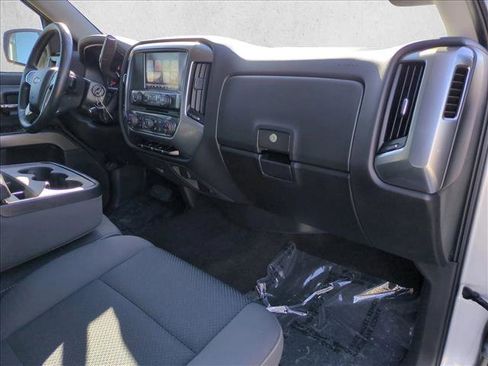 Used 2018 Chevrolet Silverado 1500 LT w/ Texas Edition image 15