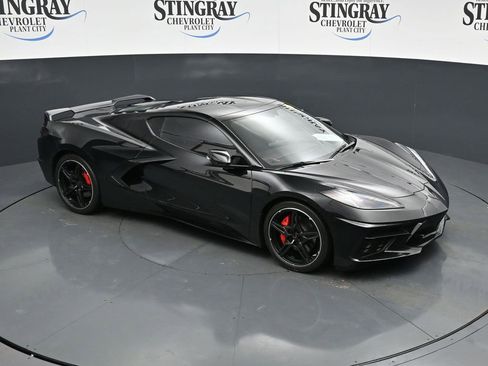 Used 2021 Chevrolet Corvette Stingray Preferred Cpe w/ Body-Color Dual Roof Package RWD image 9