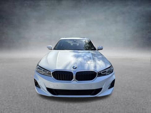 Used 2025 BMW 330i Sedan RWD image 2